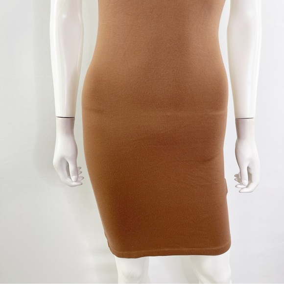 Alice + Olivia Brown Bodycon Sheath Dress Size 4 Knee Length Short Sleeve Fall - Picture 5 of 11